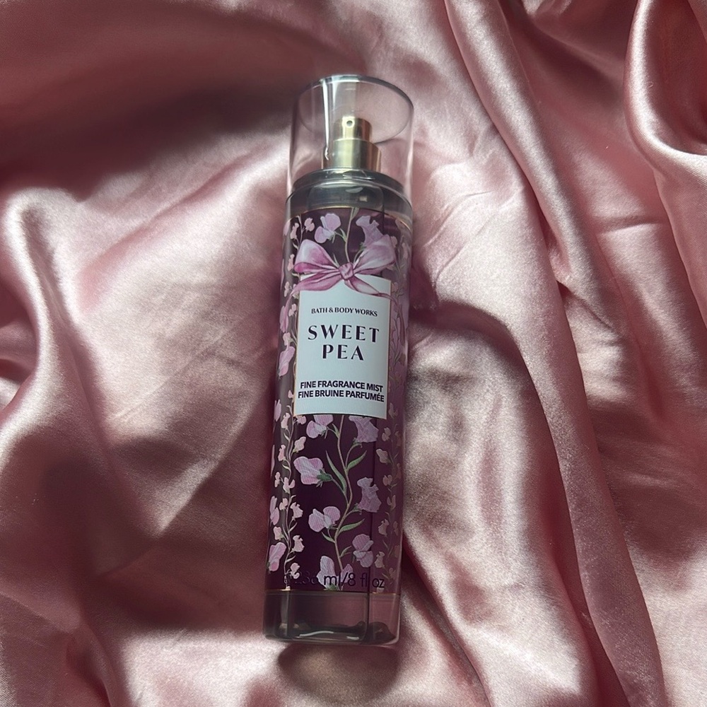 Bath & Body Works sweet pea fragrance